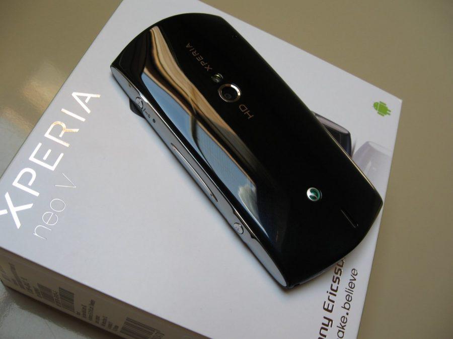2Xperia neo V Xperia neo V