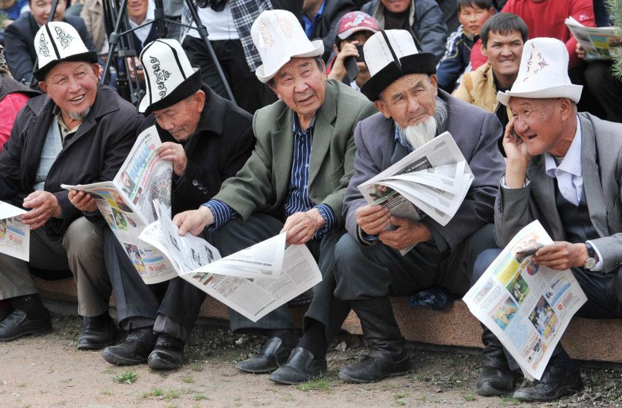Kyrgyz opposition activists rally to dem