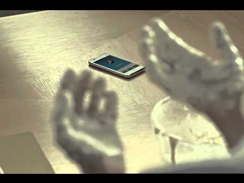 YouTube: Pantech Vega LTE telefon donosi hands free kontorle