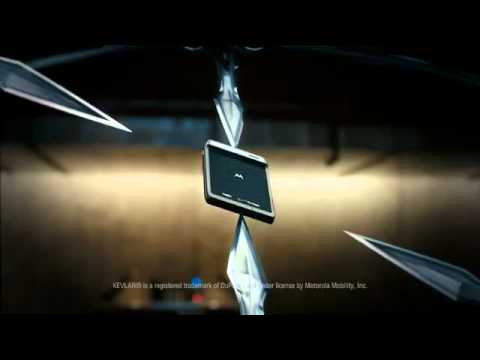 YouTube: Droid RAZR reklame