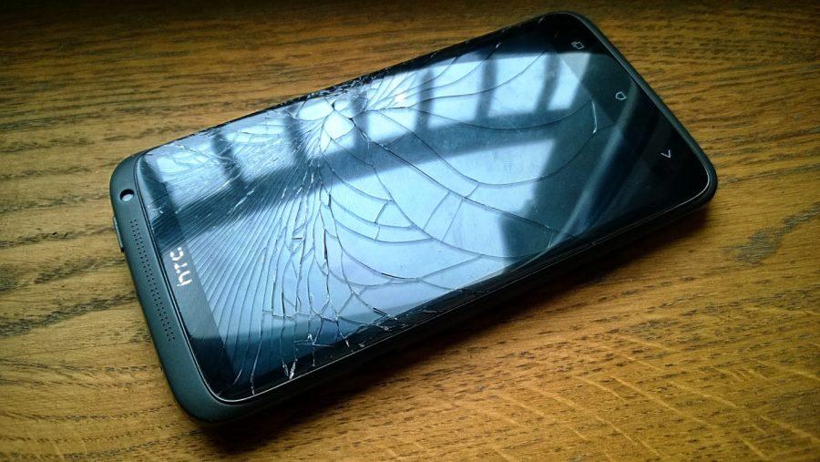 HTC One X razbijen ekran